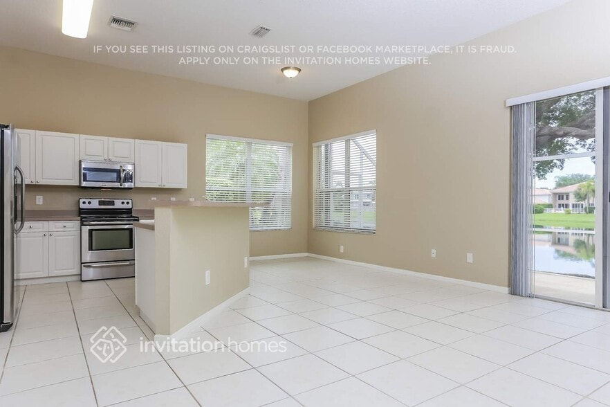 Building Photo - 7586 NW 60th Ln