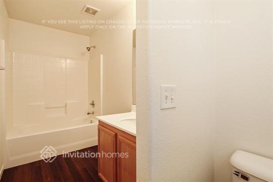Building Photo - 4921 Apache Valley Ave