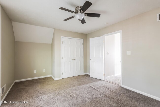 Building Photo - 9303 Longhorn Ct