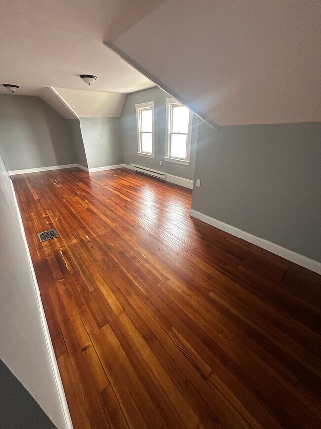 Building Photo - 43 Prospect St