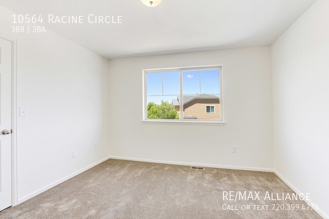 Building Photo - 10564 Racine Cir