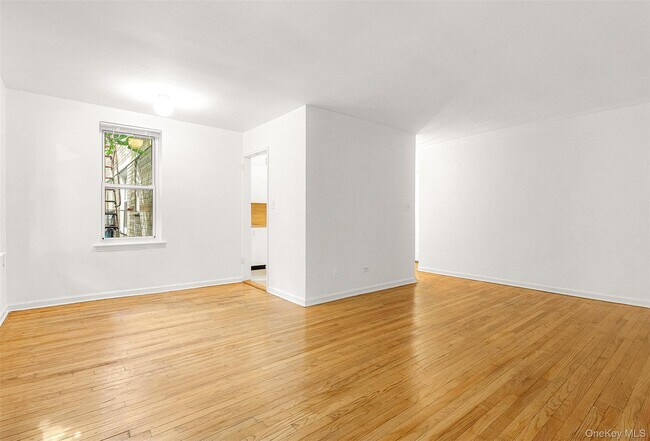 Building Photo - 66-40 108th St