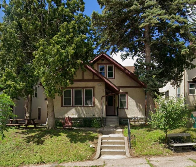Building Photo - 3347 Emerson Ave N