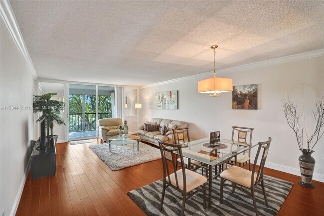 Building Photo - 370 NW 76th Ave