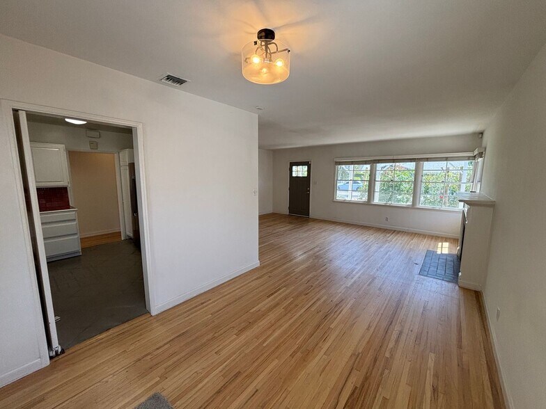 Building Photo - Bright 2-Bedroom Valley Village Home with Large Backyard, Central A/C & Private Driveway — $3,995...