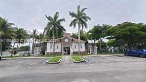 Building Photo - 8222 SW 27th St