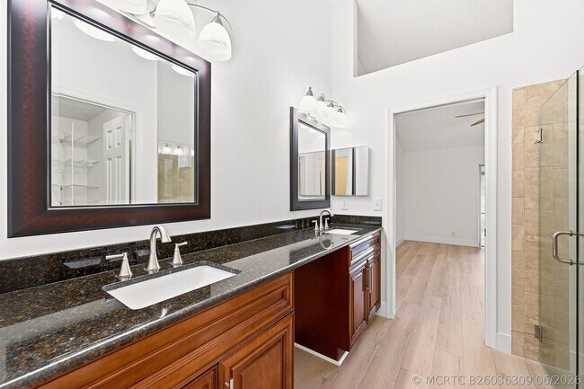Building Photo - 7618 Pinewalk Dr S
