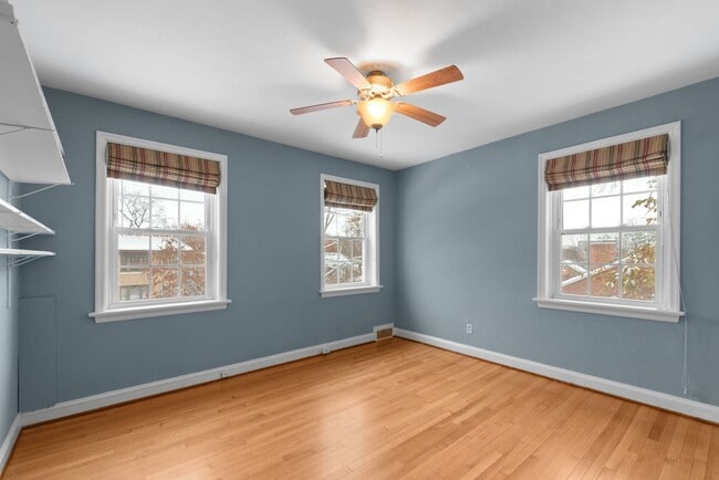 Building Photo - 7710 Brookline Terrace