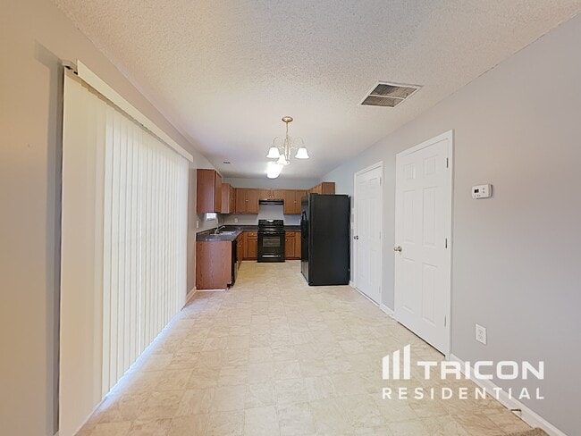Building Photo - 7089 Merrywood Dr