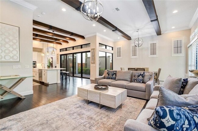 Building Photo - 8449 Via Vittoria Way