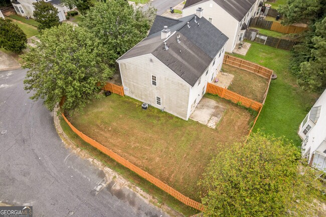 Building Photo - 5475 Hampton Ct