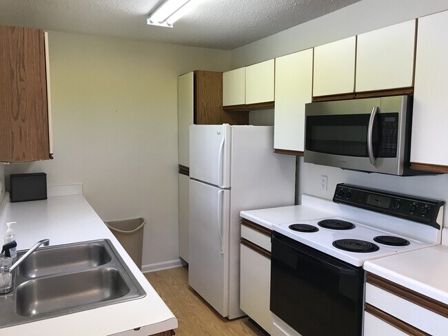 Building Photo - FIRST FLOOR, SURFSIDE BEACH THREE-BEDROOM CONDO, AVAILABLE SOON!!