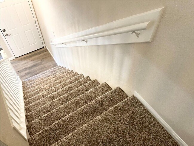 Building Photo - 1515 Sandy Springs Rd