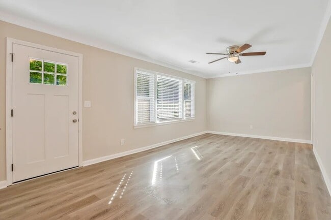 Building Photo - 2201 Jefferson St