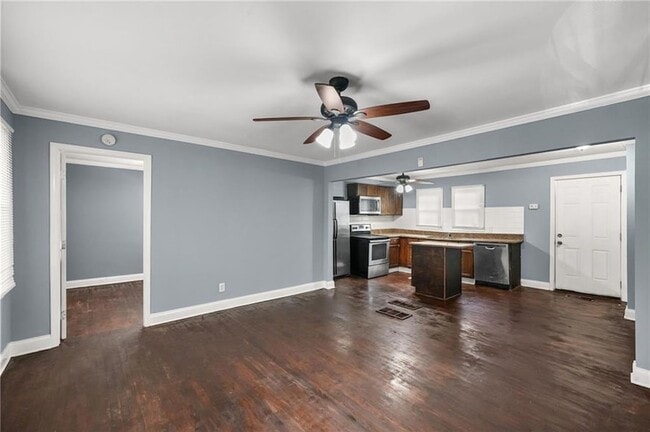 Building Photo - 360 Betsy Ave SW