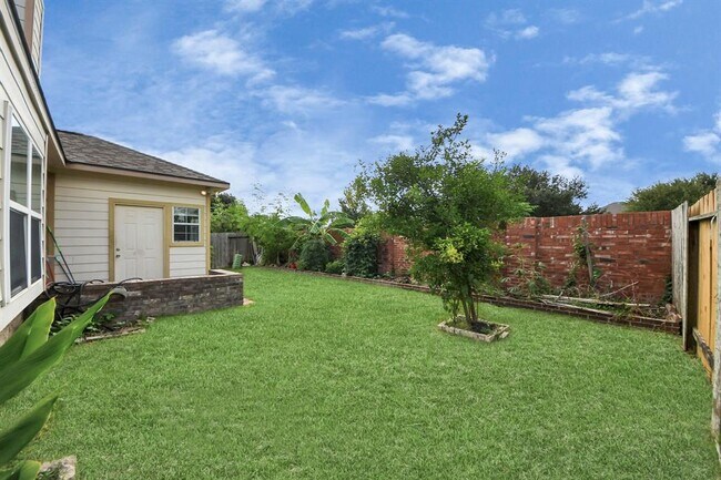 Building Photo - 6306 Bain Dr