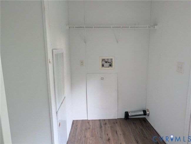 Building Photo - 13461 Gorburn Dr