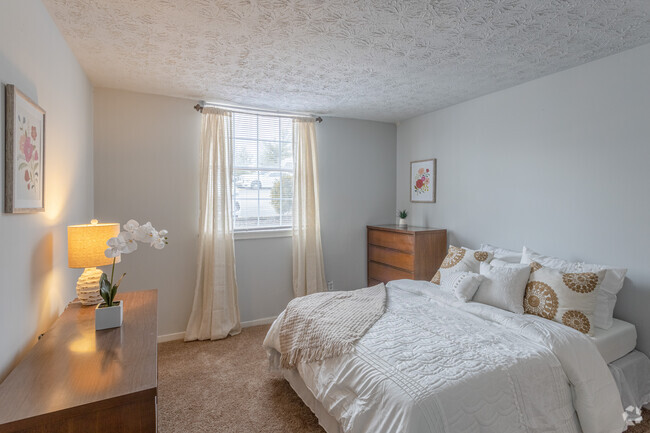 2BR, 1BA - 872 AF - Master Bedroom - High Park Apartments