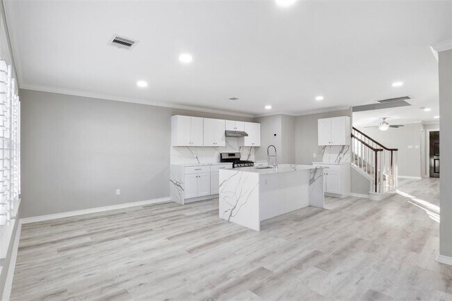 Building Photo - 12050 Mallard Stream Ct