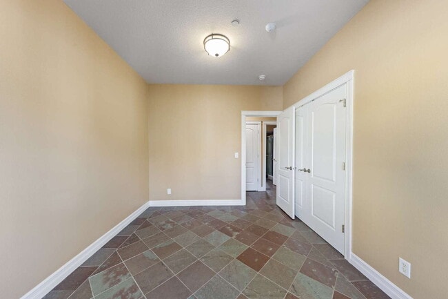 Building Photo - Beautiful Home in 55+ Community!