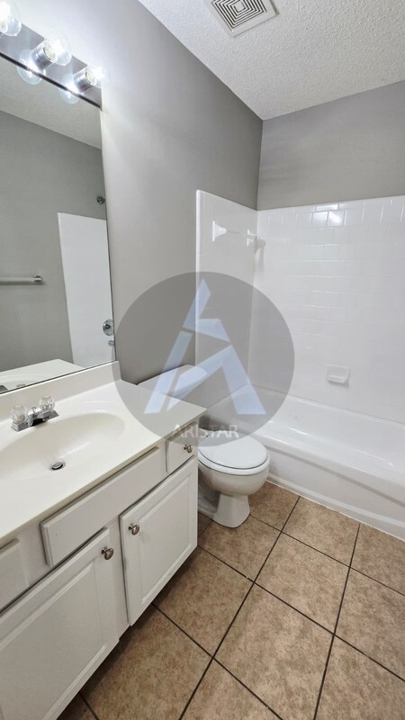 Building Photo - 2106 Clearvista Dr NW