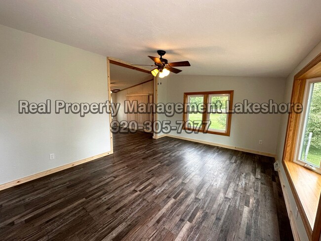 Building Photo - Peaceful 3 Bedroom, 2 Bathroom House for R...