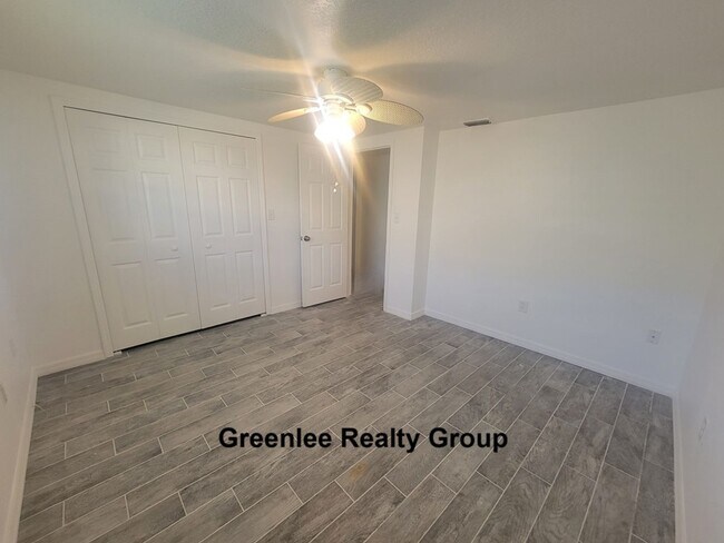 Building Photo - Adorable 2 Bed/2 Bath Villa in the 55+ New...
