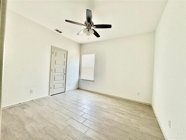 Building Photo - 11 N 58th St