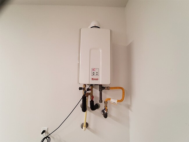 Building Photo - 20814 Flat View Dr