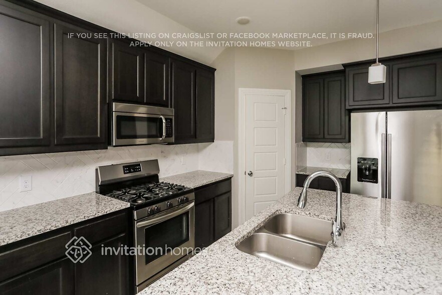 Building Photo - 1522 Calcot Ln