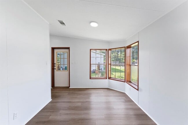Building Photo - 31206 W Timberloch Trail