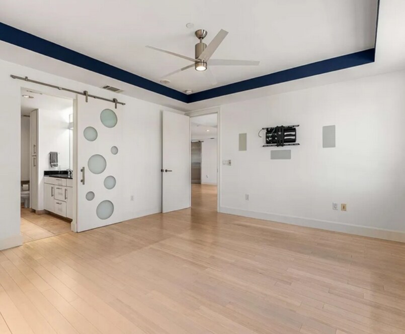 Building Photo - 1505 Elm St