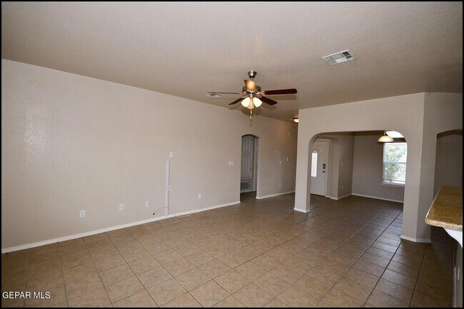 Building Photo - 5806 Redstone Mesa Ct