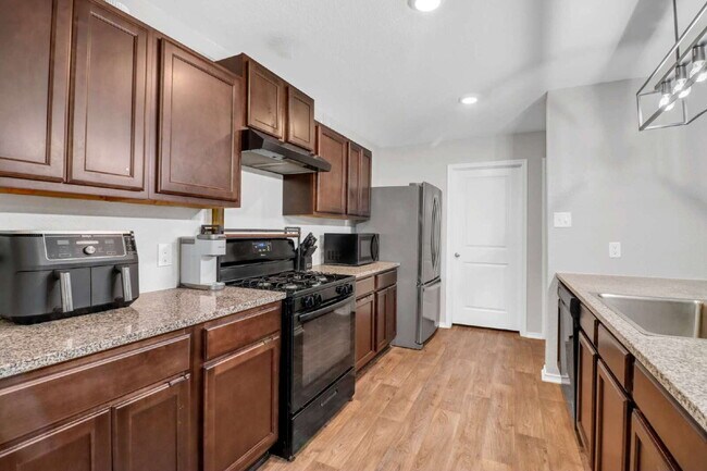 Building Photo - 6463 Legato Curv