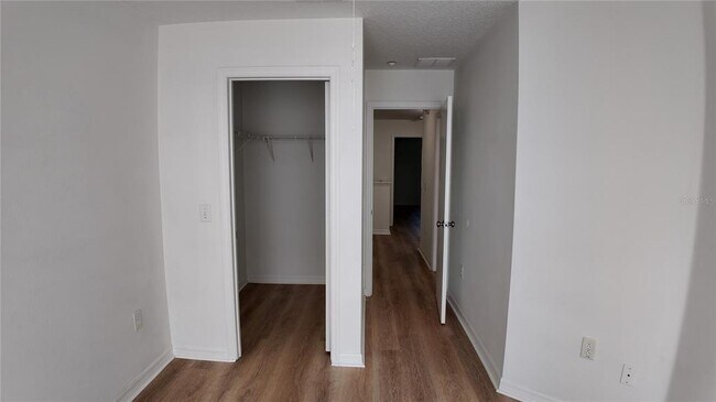 Building Photo - 212 Winter Nellis Cir