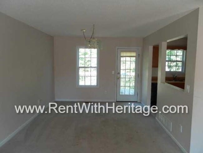 Building Photo - WOW!!!...GORGEOUS 4Bd / 3 Ba HOME/ UPGRADE...