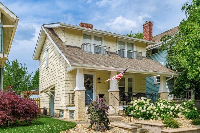 Building Photo - 350 E Jenkins Ave