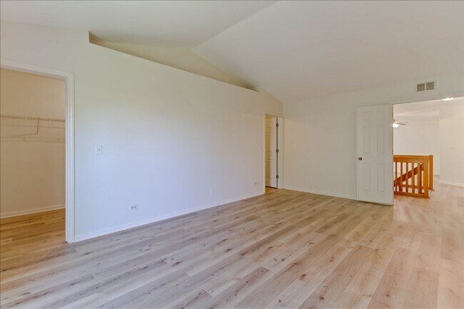 Building Photo - 309 E Theodore Ln