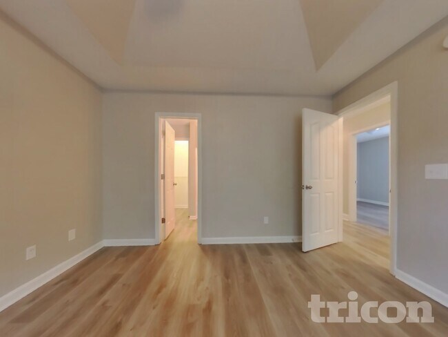 Building Photo - 1003 Cambridge Oaks Dr