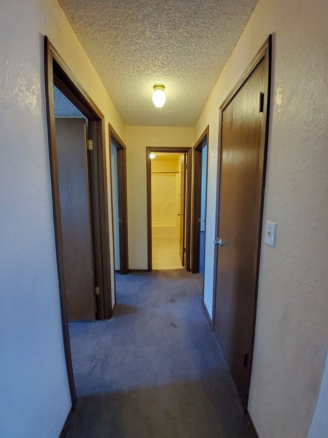 Building Photo - 3 Bed brick home in Tecumseh