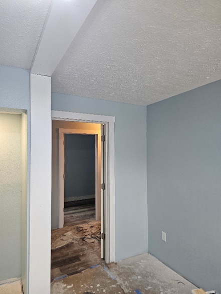 Building Photo - 112 S Virginia St