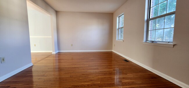 Living Room - 13217 Nottingdale Dr