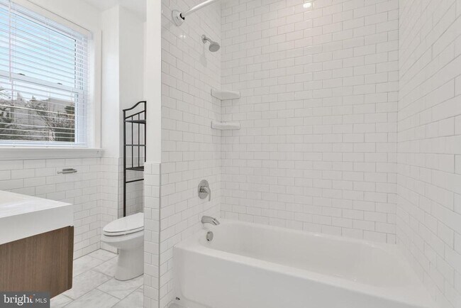 Building Photo - 1339 Corcoran St NW