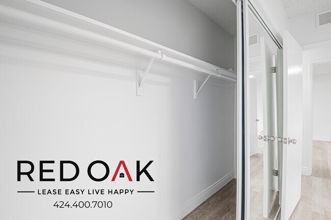 Building Photo - 2050 Rodney Dr