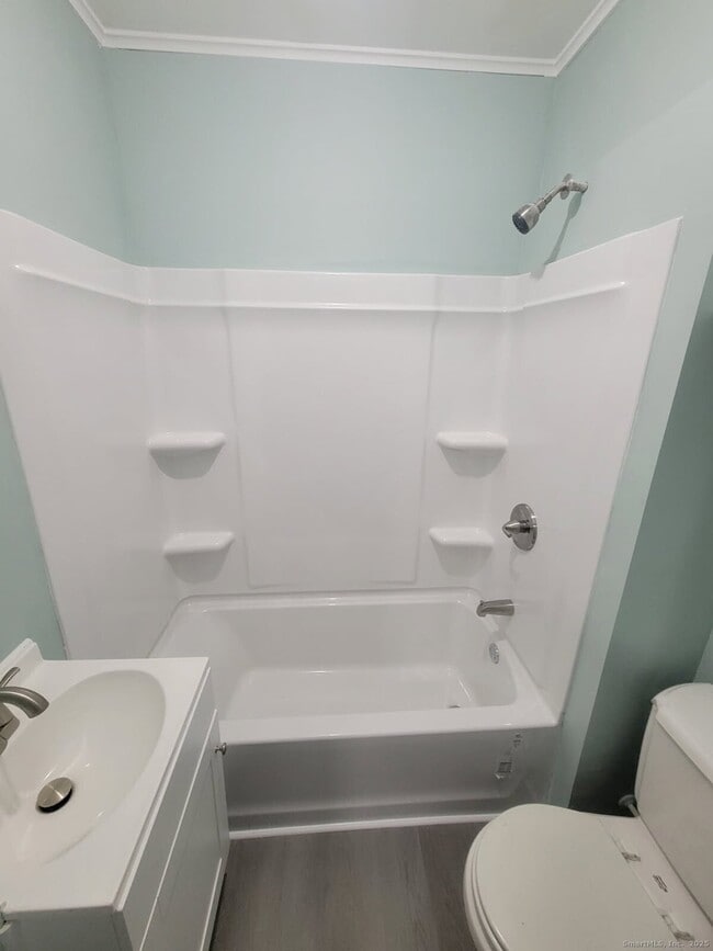 Building Photo - 21 Pearl St