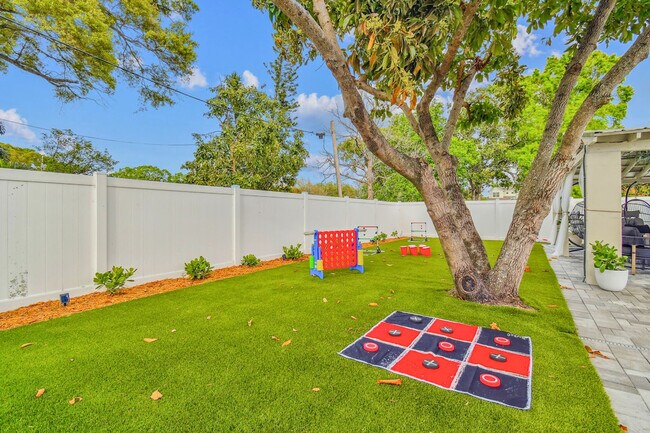 Building Photo - 1107 W Braddock St