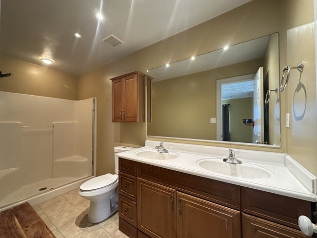 Building Photo - 4447 Rivermill Ct