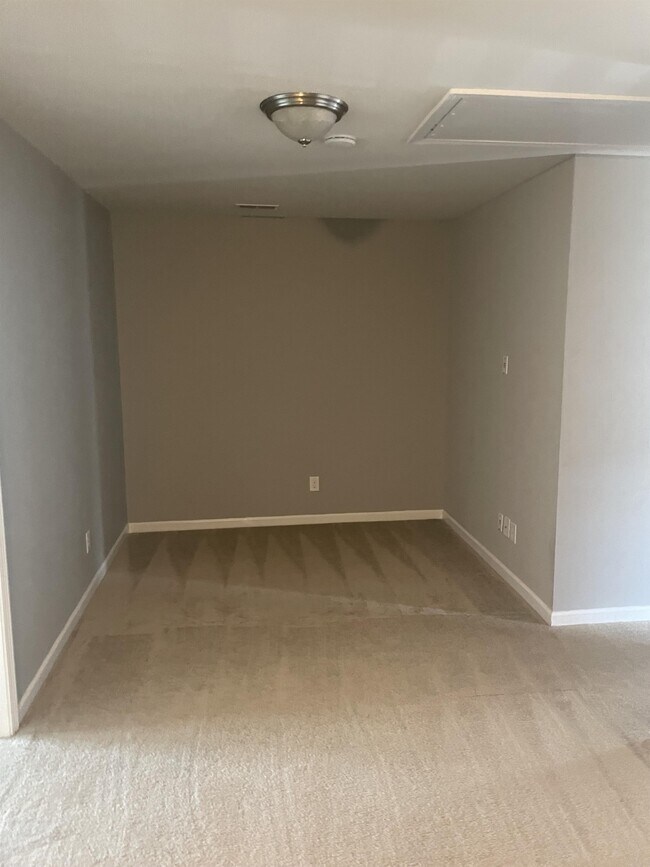 Building Photo - 14419 Glendon Hall Ln