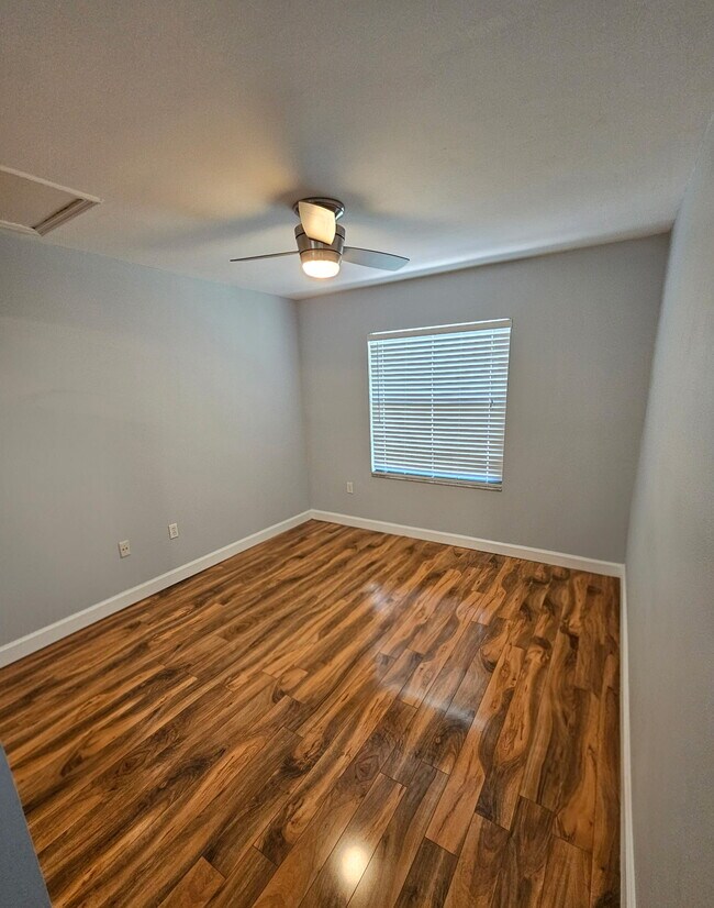 Building Photo - 1601 Big Tree Rd