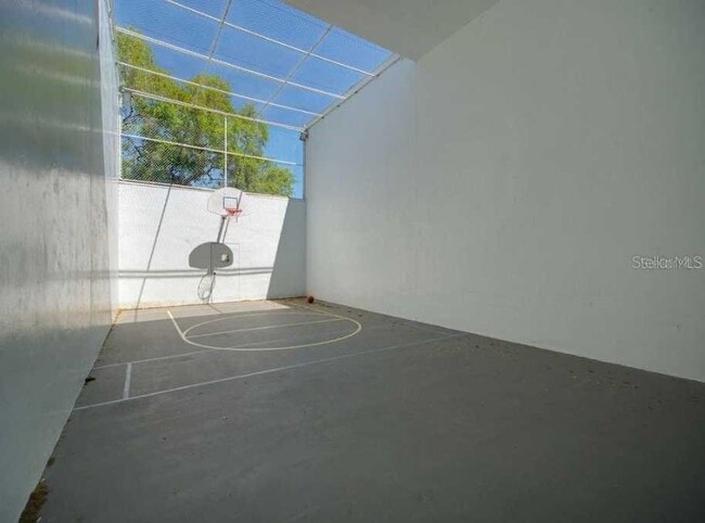 Building Photo - 10265 Gandy Blvd N